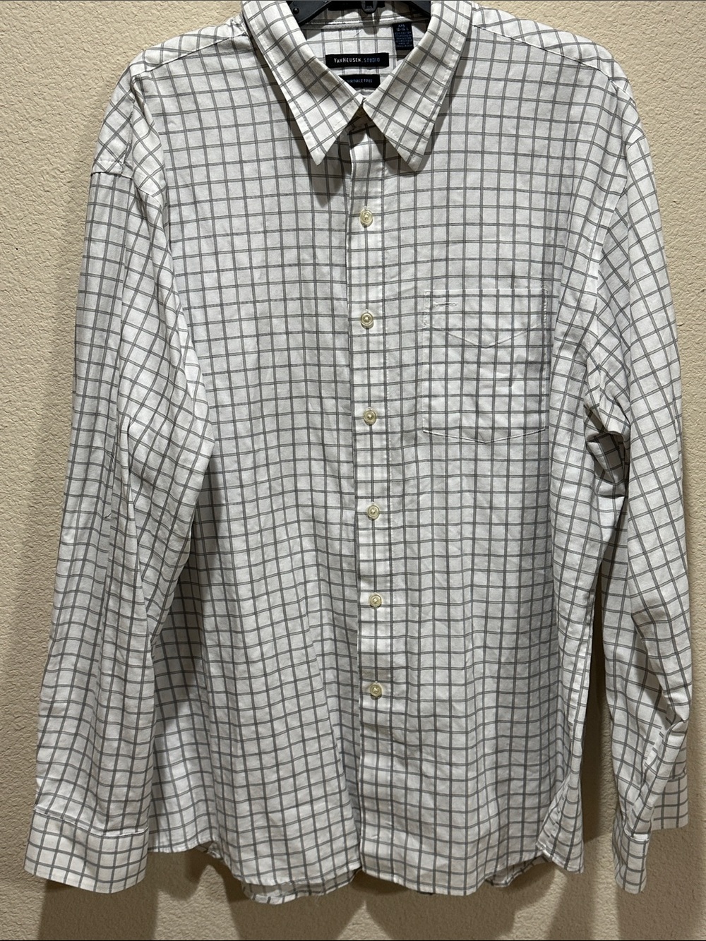 VanHeusen Studio Long-Sleeve Button-Down